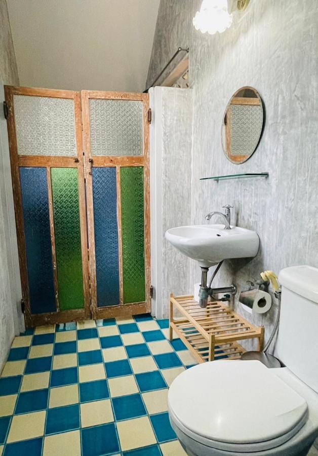 The Backyard 28 Villa Банкок Екстериор снимка
